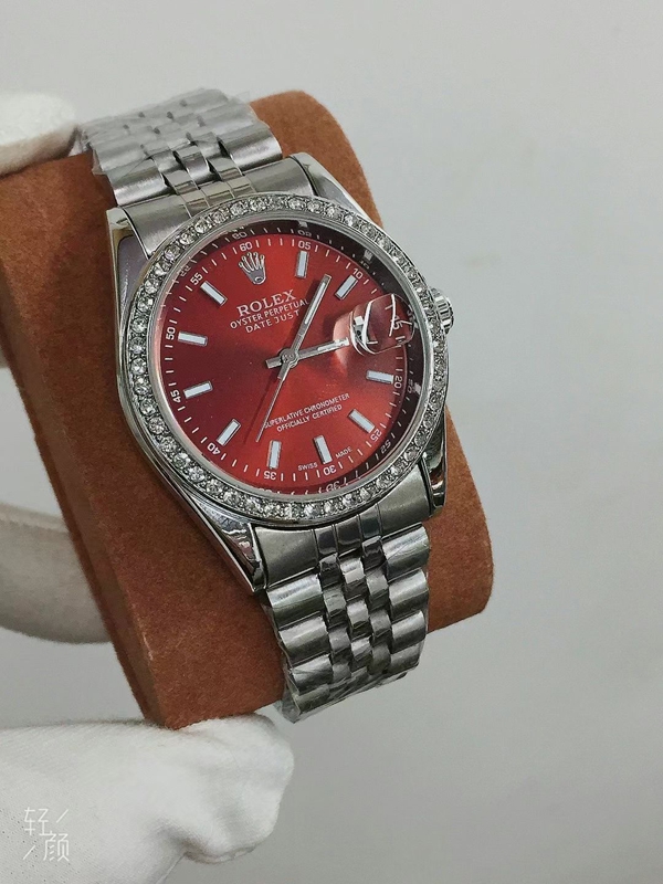 ブランド時計側面デザイン